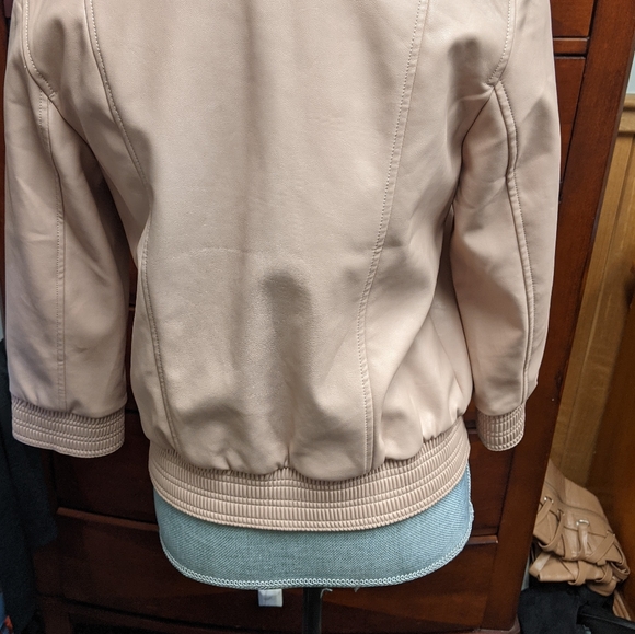 NWOT Guess Leather Jacket - Picture 4 of 4